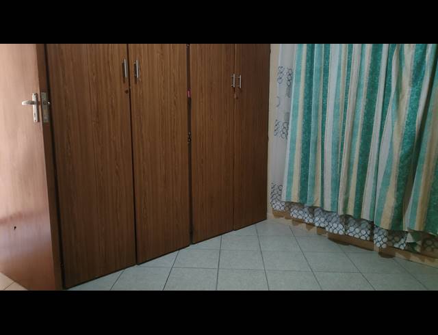 2 BEDROOM FLAT FOR SALE IN SILVERTON